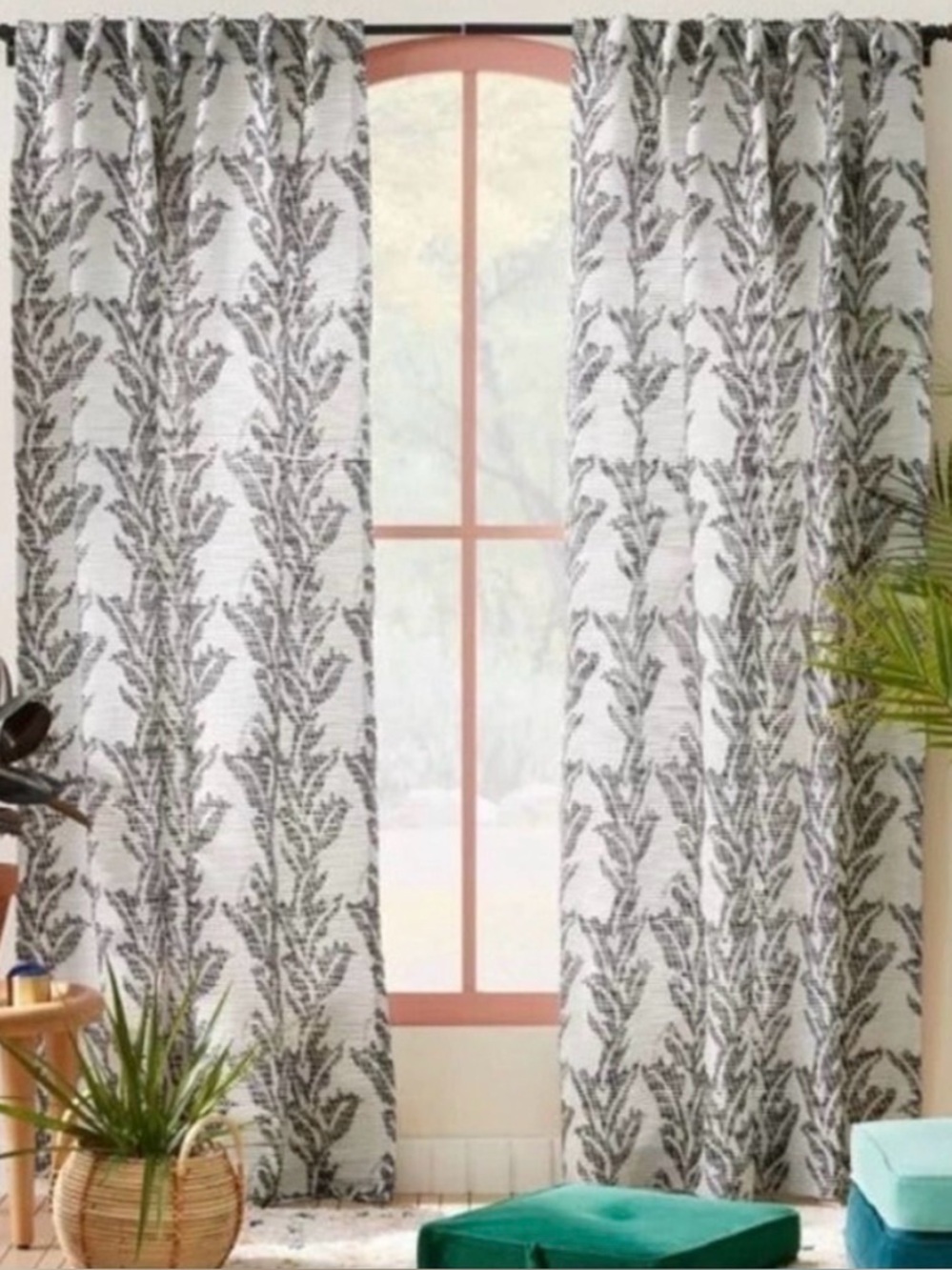 Opalhouse/Jungalow Limu Leaf Jaquard Light Filtering Curtain Panel 95”x50”